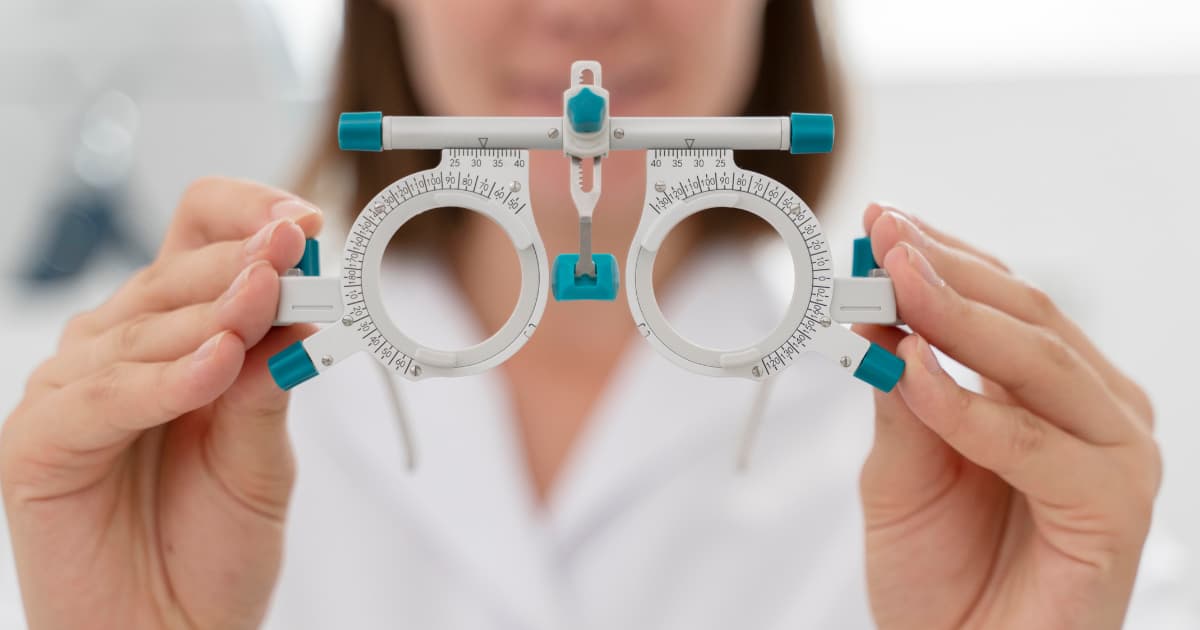 Šta je razlika između oftalmologa, optometriste i optičara?